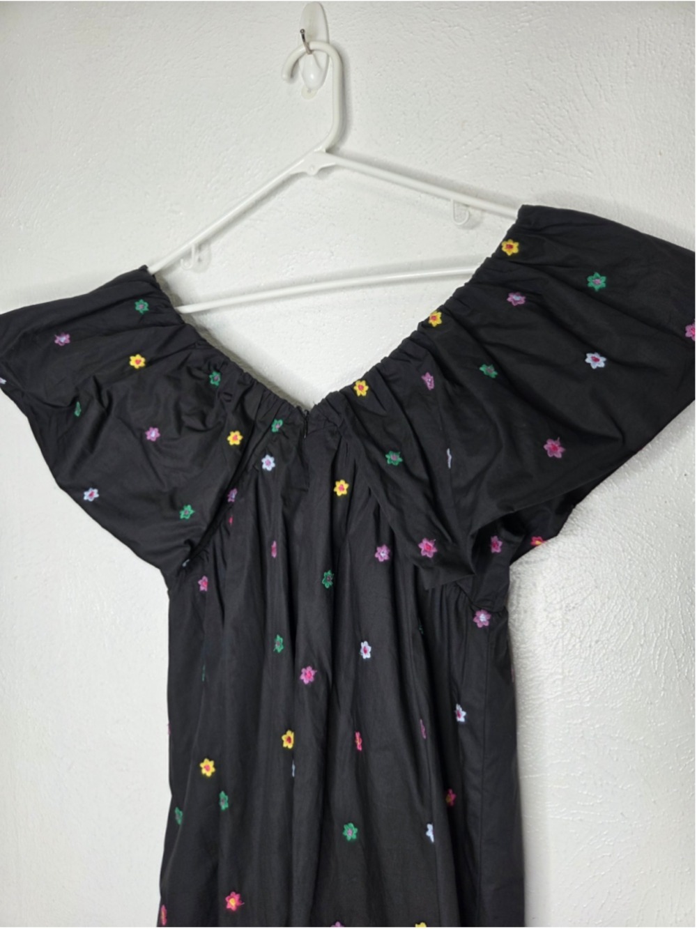 Day + Moon Black Floral Embroidered Mini Dress Women's Size Medium Puff Sleeve - Picture 12 of 13